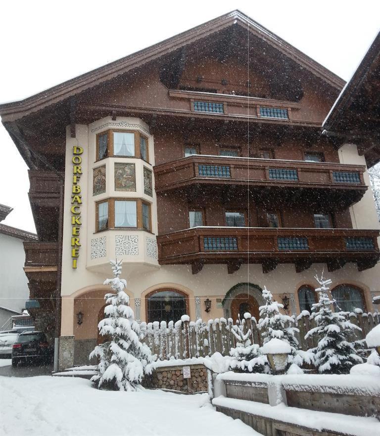 Gaestehaus Dorfbaeckerei Tux Exterior photo